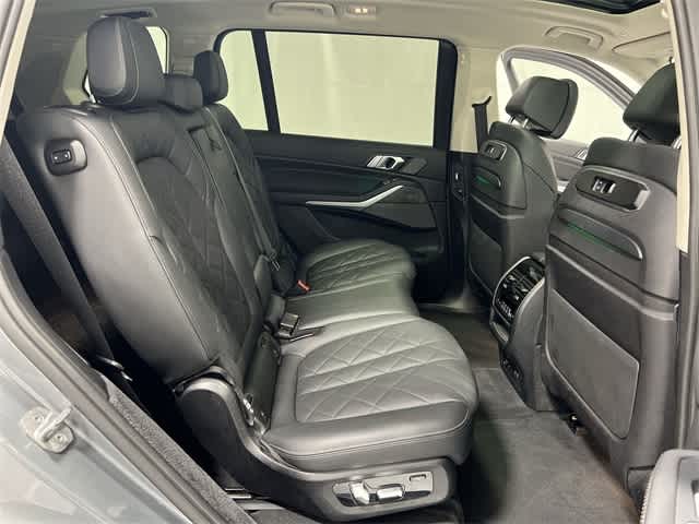 Thumbnail: 2024 BMW X7 - 25