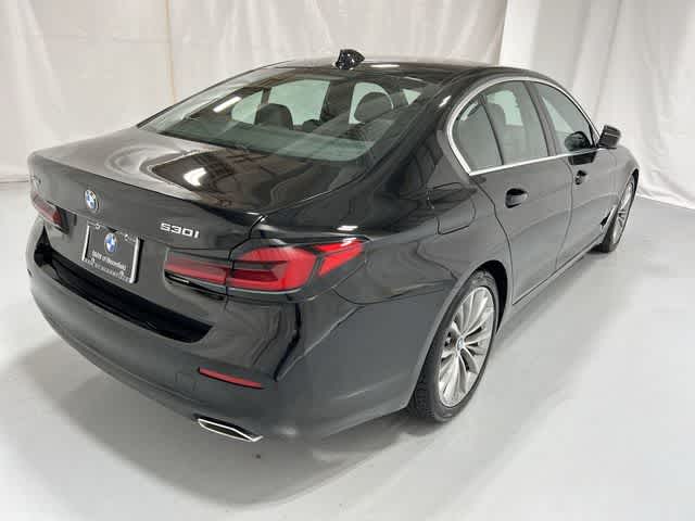 Thumbnail: 2023 BMW 5 Series - 14