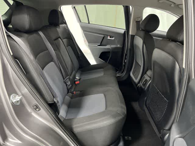 Thumbnail: 2015 Kia Sportage - 24