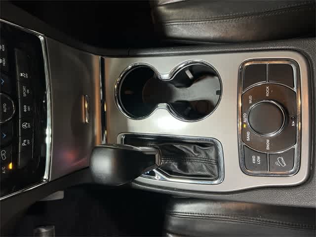 Thumbnail: 2021 Jeep Grand Cherokee - 31