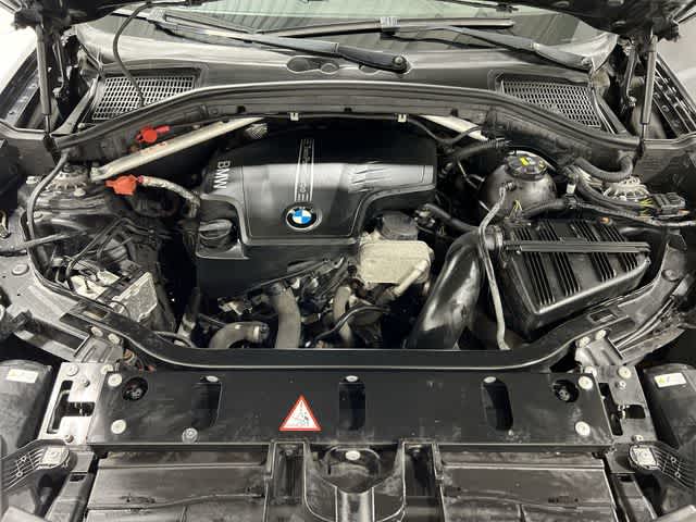 Thumbnail: 2016 BMW X4 - 19
