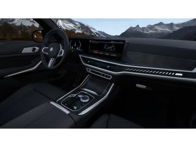 Thumbnail: 2026 BMW X7 - 14