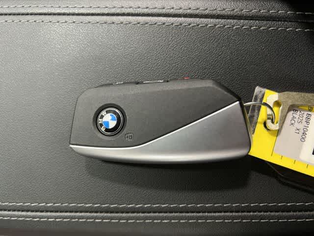 Thumbnail: 2025 BMW X1 - 33