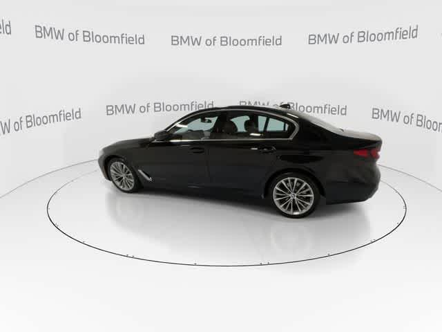 Thumbnail: 2023 BMW 5 Series - 5