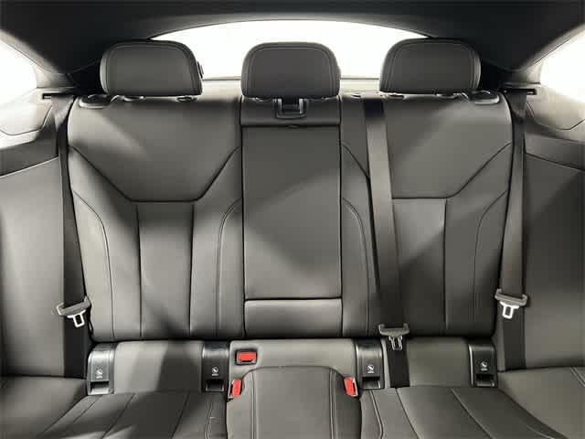 Thumbnail: 2025 BMW i4 - 22