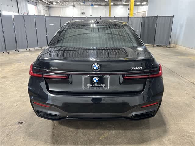 Thumbnail: 2022 BMW 7 Series - 13
