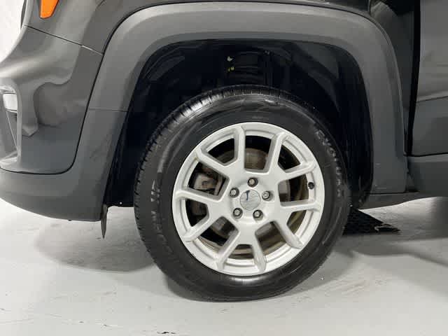 Thumbnail: 2020 Jeep Renegade - 18