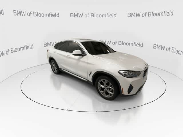 Thumbnail: 2022 BMW X4 - 3