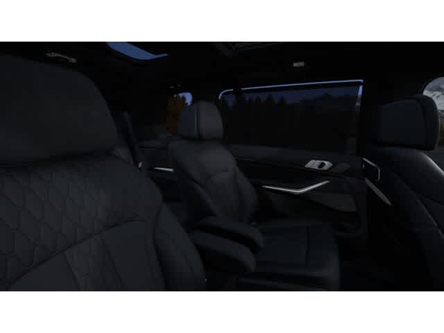 Thumbnail: 2026 BMW X7 - 12