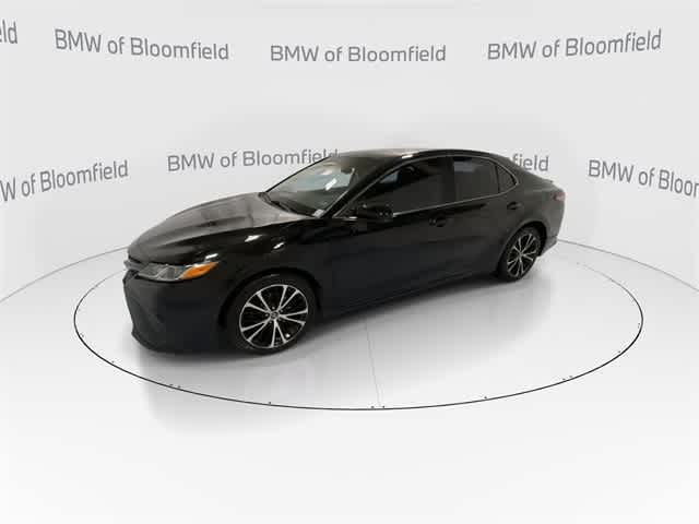 Thumbnail: 2018 Toyota Camry - 4