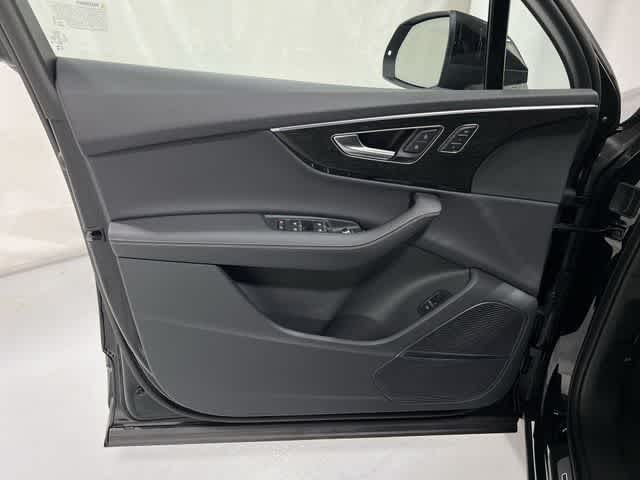 Thumbnail: 2025 Audi Q7 - 35