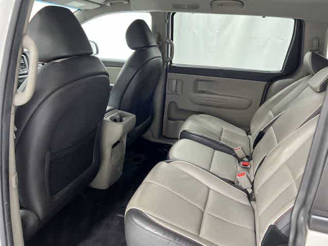 Thumbnail: 2017 Kia Sedona - 23