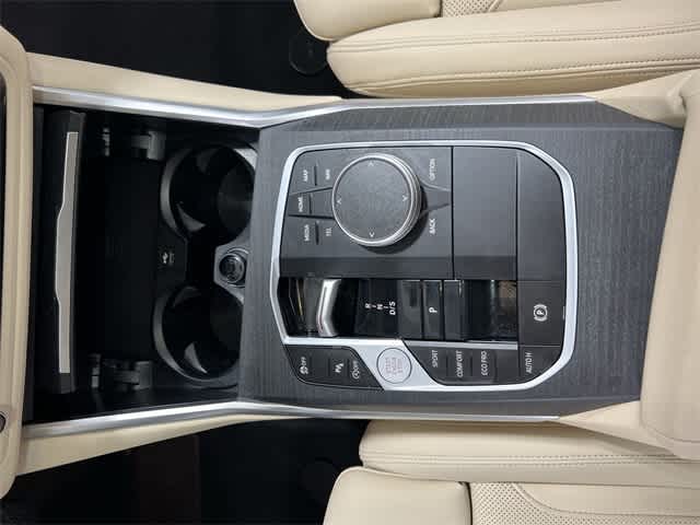 Thumbnail: 2025 BMW 3 Series - 30