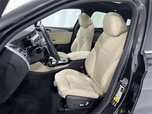 Thumbnail: 2023 BMW X4 - 21