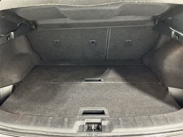 Thumbnail: 2017 Nissan Rogue Sport - 31