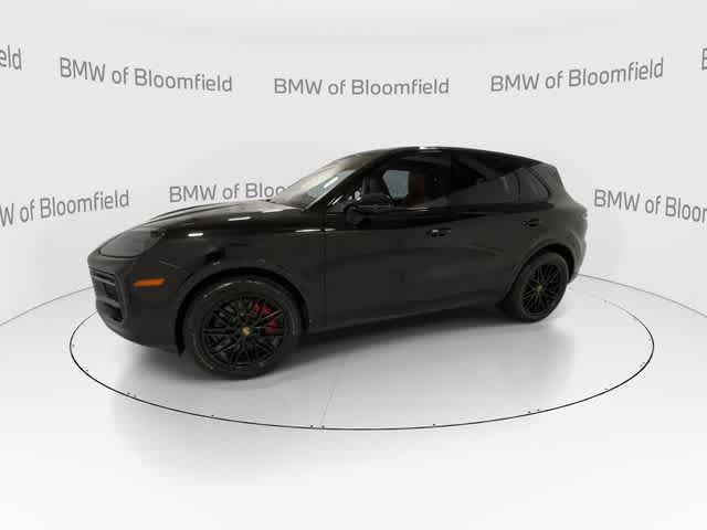 Thumbnail: 2024 Porsche Cayenne - 4