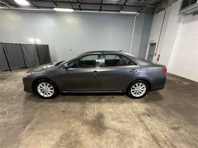 2014 Toyota Camry XLE 11