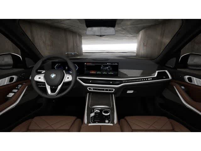 Thumbnail: 2026 BMW X7 - 10
