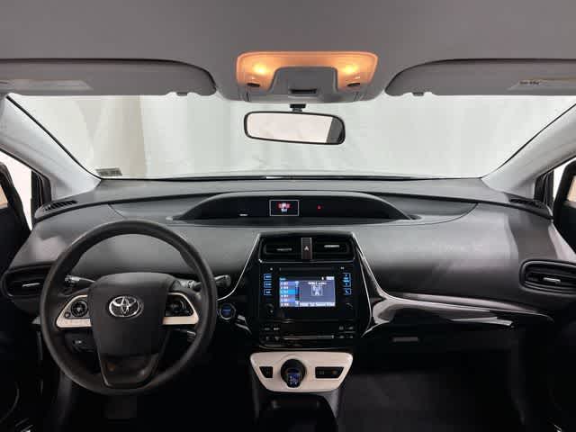 Thumbnail: 2016 Toyota Prius - 20