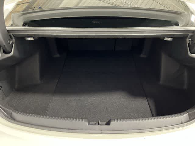 Thumbnail: 2022 Acura TLX - 32