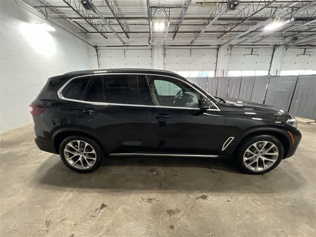 Thumbnail: 2023 BMW X5 - 15