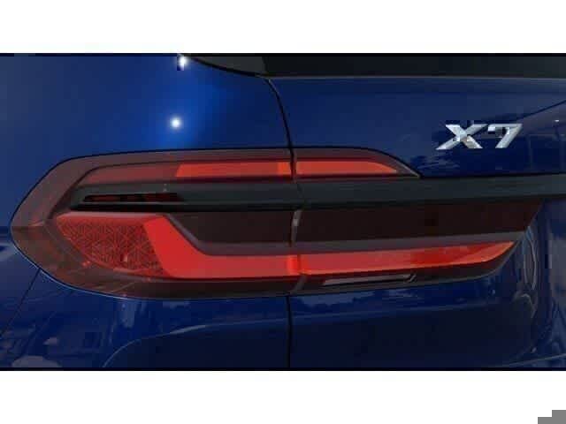 Thumbnail: 2026 BMW X7 - 8