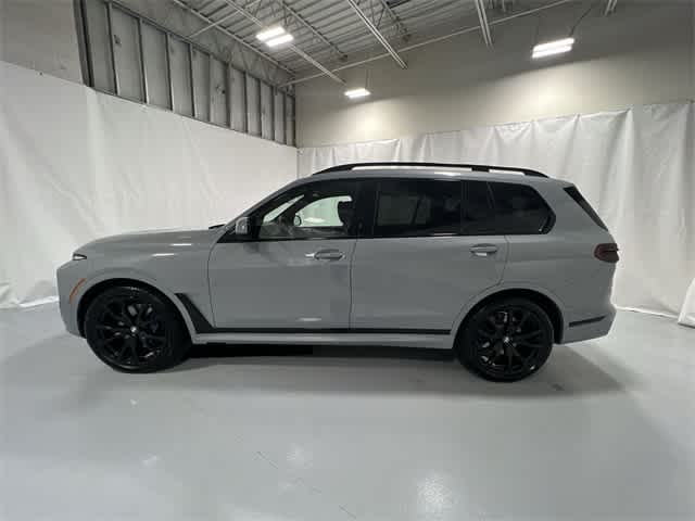 Thumbnail: 2024 BMW X7 - 11