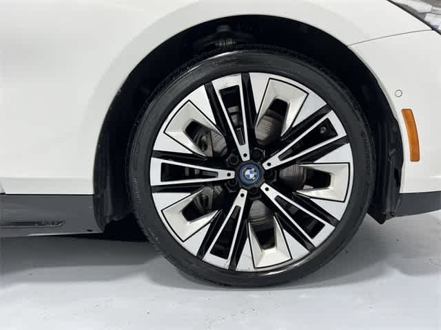 Thumbnail: 2025 BMW i5 - 18