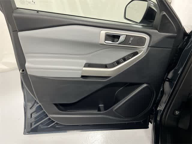 Thumbnail: 2022 Ford Explorer - 35