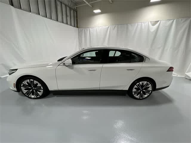 Thumbnail: 2025 BMW i5 - 11