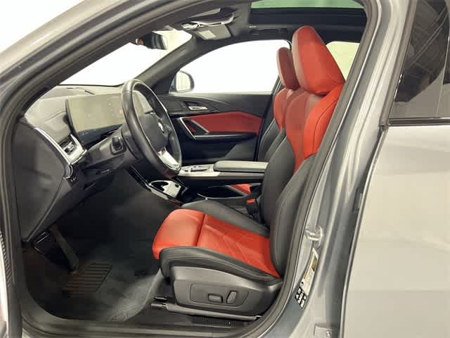 Thumbnail: 2025 BMW X2 - 10