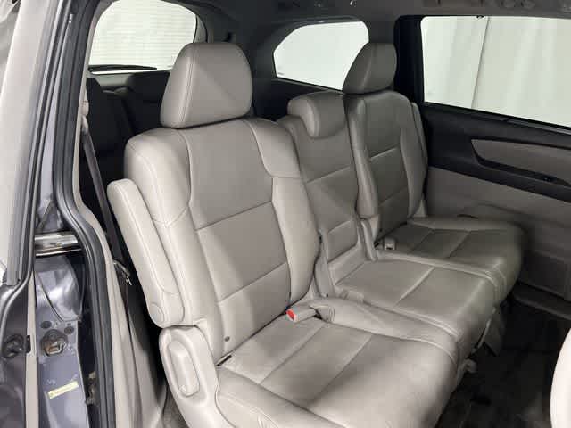Thumbnail: 2016 Honda Odyssey - 25