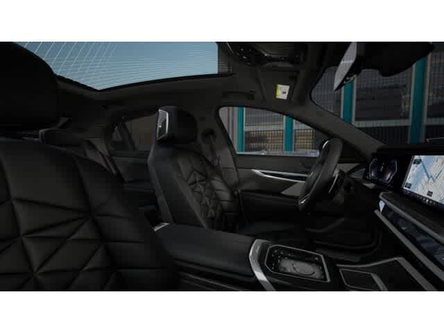 2025 BMW 7 Series 740i xDrive 9