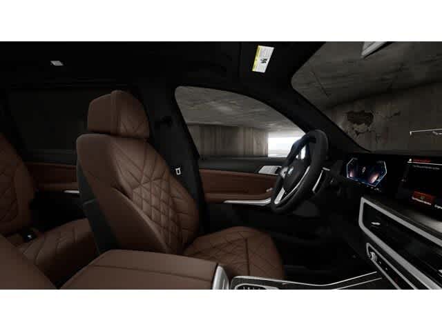 Thumbnail: 2026 BMW X7 - 9