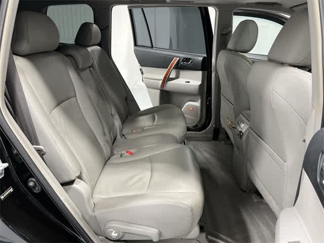 Thumbnail: 2008 Toyota Highlander - 25