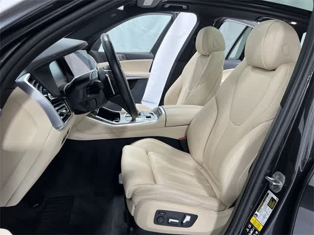 Thumbnail: 2022 BMW X5 - 21