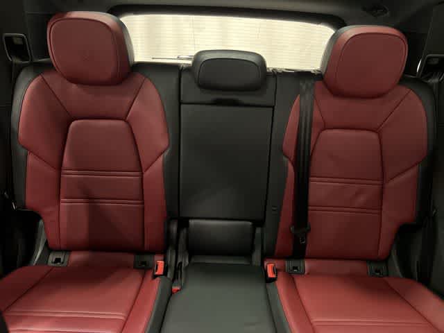 Thumbnail: 2024 Porsche Cayenne - 22