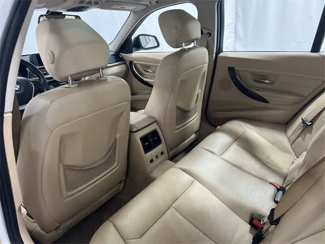 Thumbnail: 2014 BMW 3 Series - 24