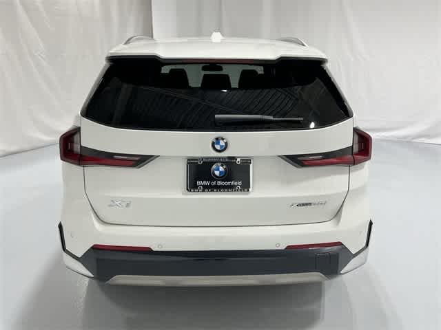 Thumbnail: 2024 BMW X1 - 13