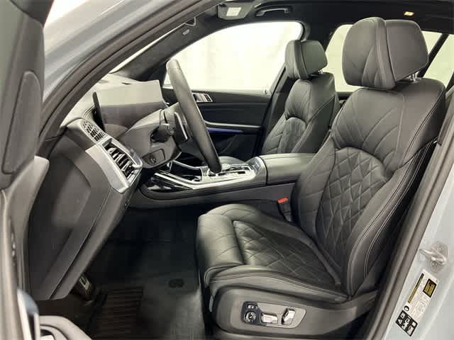 Thumbnail: 2024 BMW X7 - 21