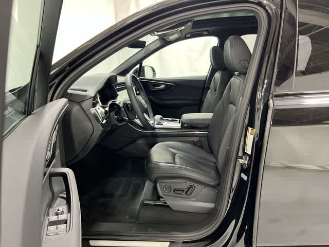 Thumbnail: 2025 Audi Q7 - 10