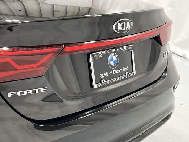 Thumbnail: 2019 Kia Forte - 17