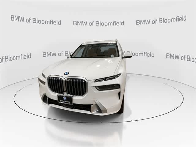 Thumbnail: 2023 BMW X7 - 3