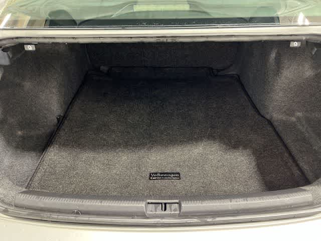 Thumbnail: 2013 Volkswagen Passat - 29