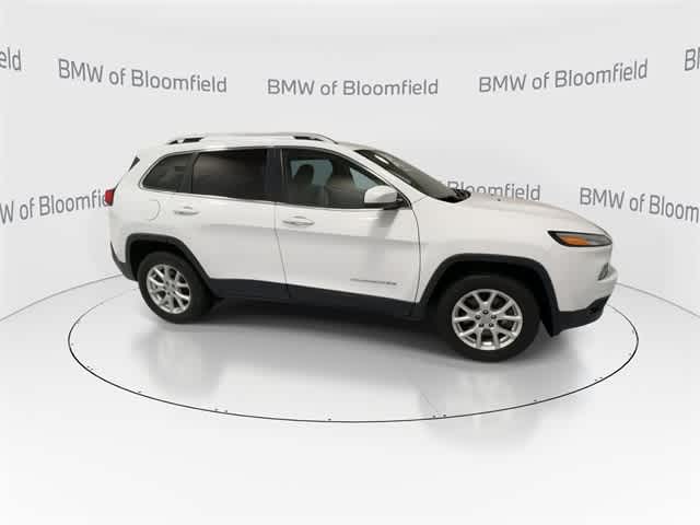 Thumbnail: 2017 Jeep Cherokee - 9