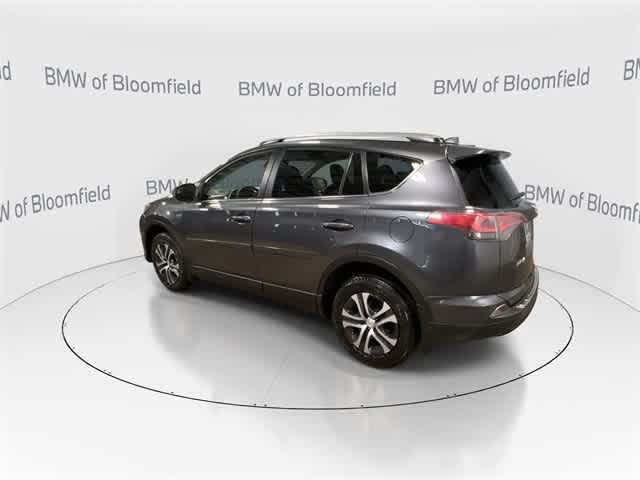 Thumbnail: 2017 Toyota RAV4 - 5