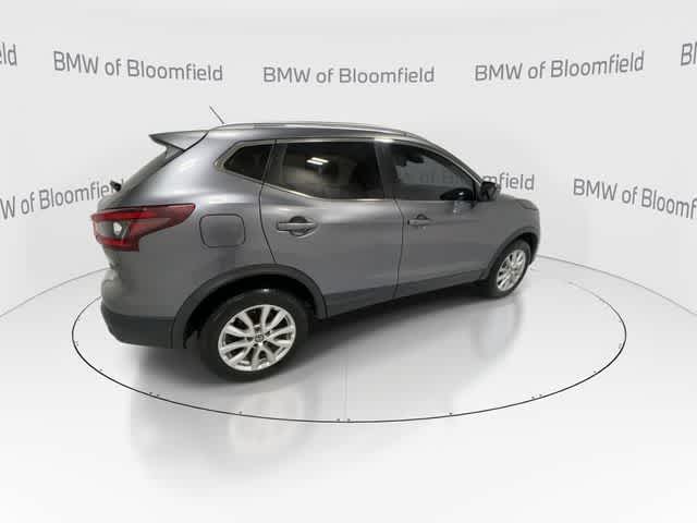 Thumbnail: 2020 Nissan Rogue Sport - 8