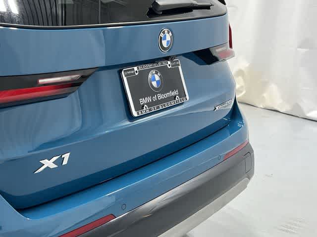 Thumbnail: 2025 BMW X1 - 17