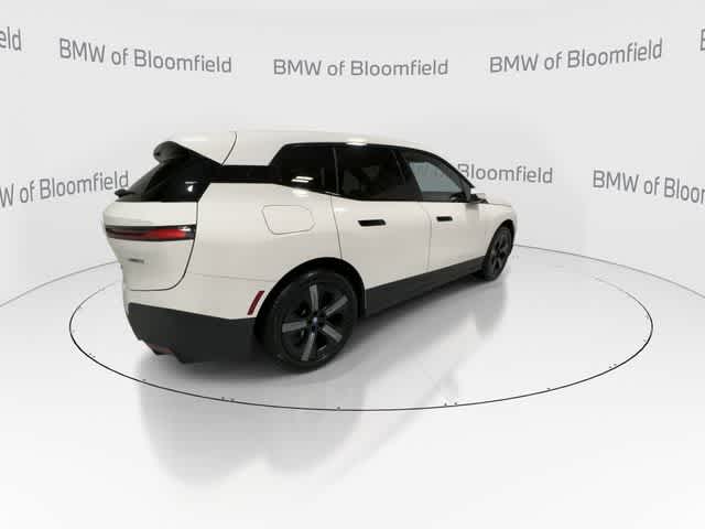 Thumbnail: 2024 BMW iX - 8