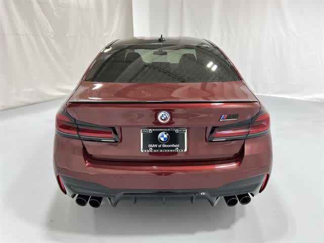 Thumbnail: 2022 BMW M5 - 13